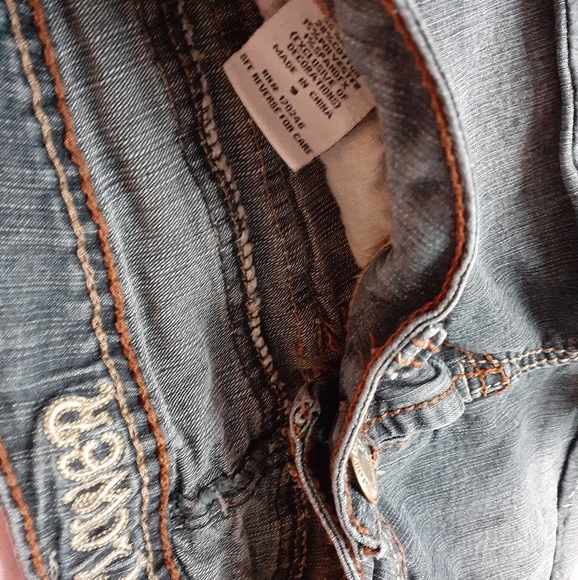 Jean Shorts - Picture 4 of 4